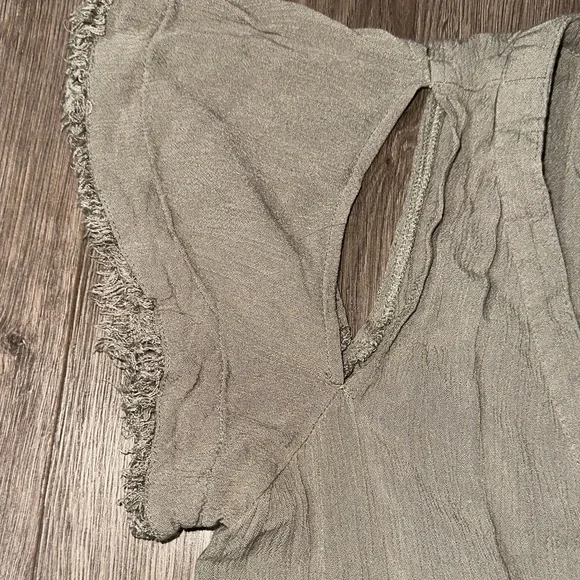 O'Neill Sage Green Ruffle Sleeve Blouse Women’s - Picture 5 of 9